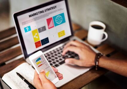 Corso Gratuito - AxL - over 30 - Web Marketing: come promuovere e Vendere sul web cover