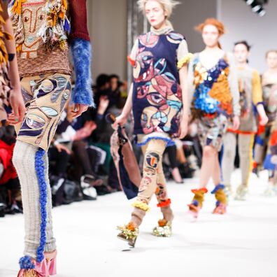 Visual Merchandiser (Tecniche Espositive, Collezioni Moda, Vetrine, Animazioni in Store): Corso live in Diretta Completo e Totalmente Gratuito - Online / Aula Virtuale cover