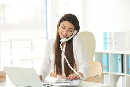 Corso Gratuito di Addetto alla Reception per Disoccupati (online) cover